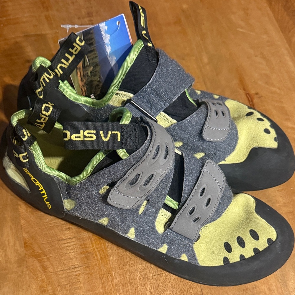 La Sportiva Tarantula green Athletic rock climbing shoes NWT 12.5 men unisex
